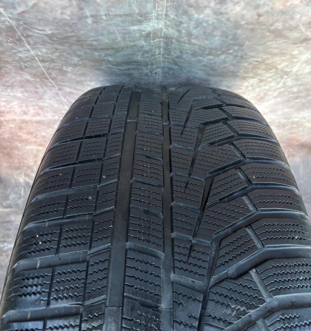 Zimní sada Audi Q8 285/45R21 113V DOT24 - 5