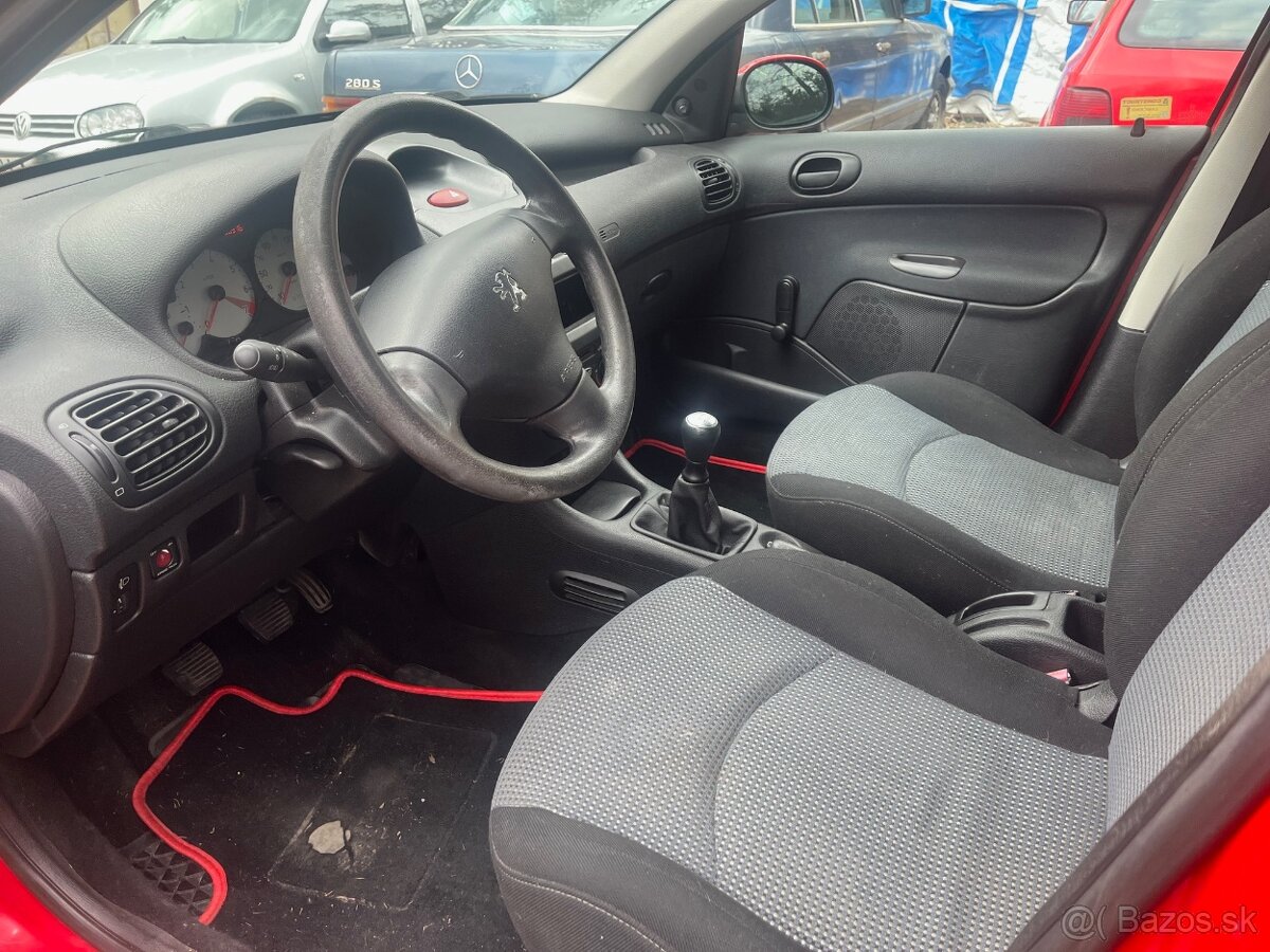 Peugeot 206, 1.1i - 5