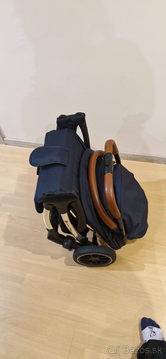 Predám cestovný kočík Petite Mars cross - 5