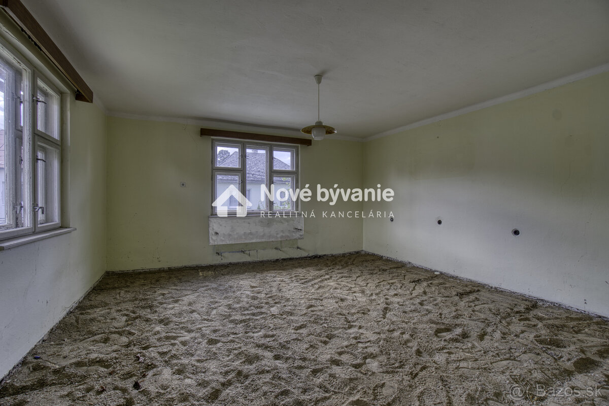 Vidiecky dom s potenciálom a veľkorysým pozemkom v obci Rožk - 5