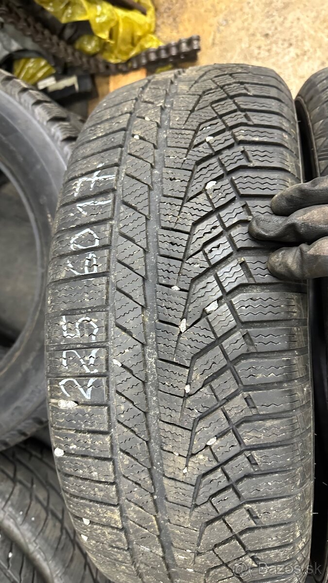 Zimné 225/60 r17 99h sailun Alpine evo - 5