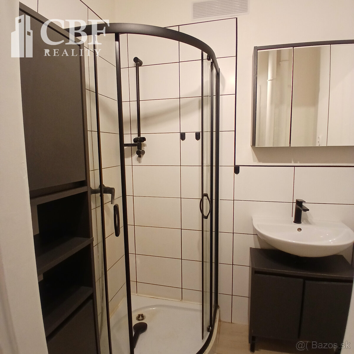 Na predaj 2-izbový zariadený byt na Mierovej ulici v Rožňave - 5