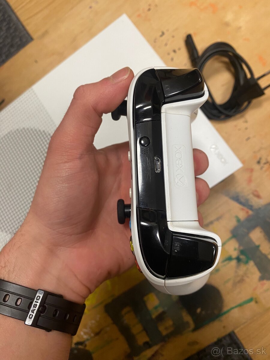 Xbox ONE S 1TB + ovládač + napájací kábel - 5