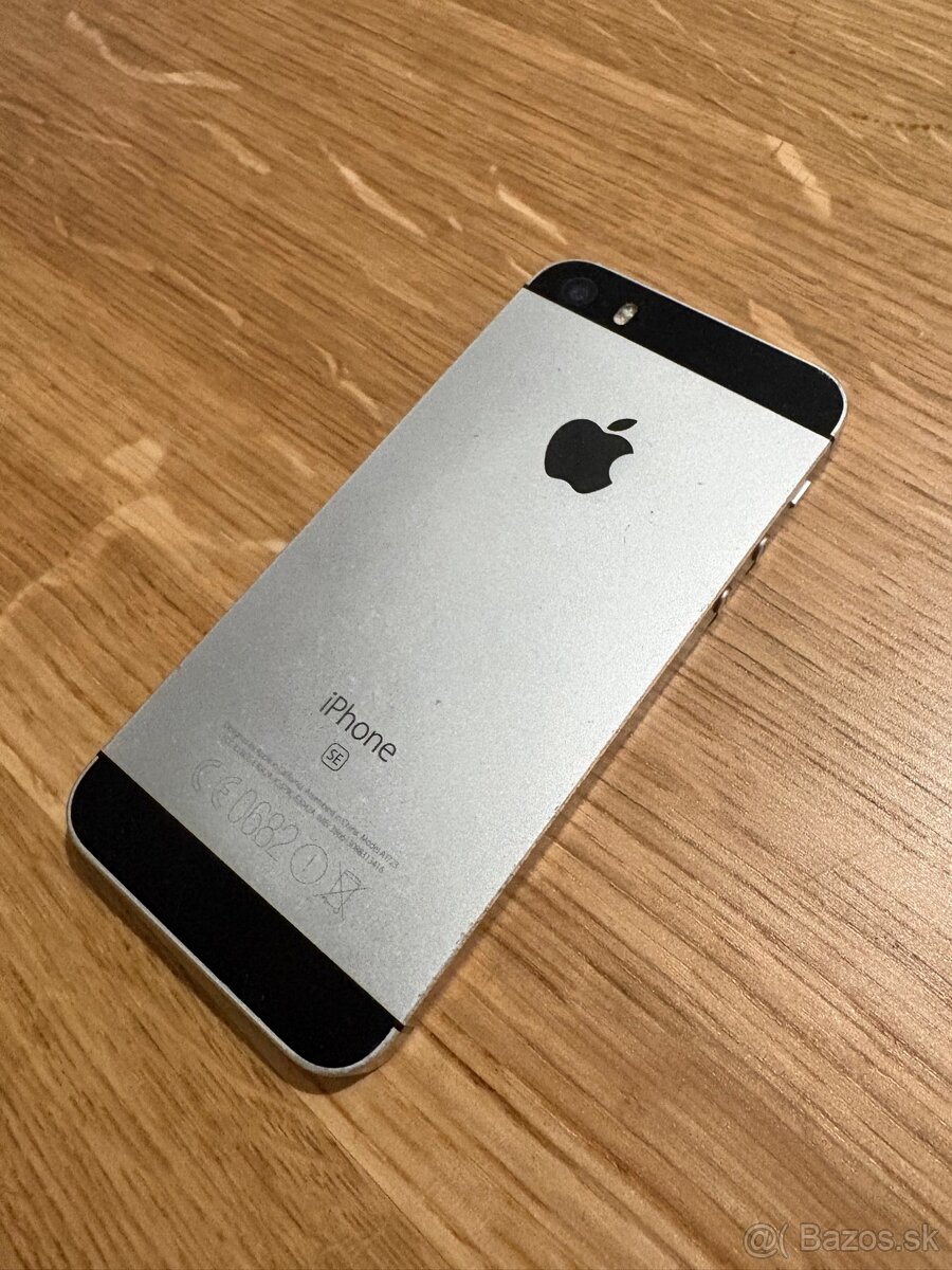 iPhone SE (1.gen) v top stave, nova baterka - 5