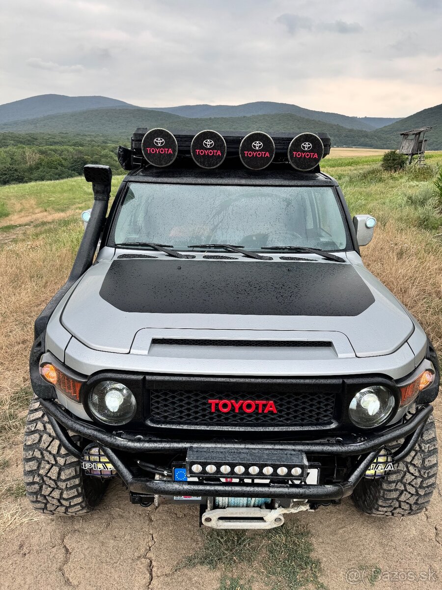 Toyota Fj