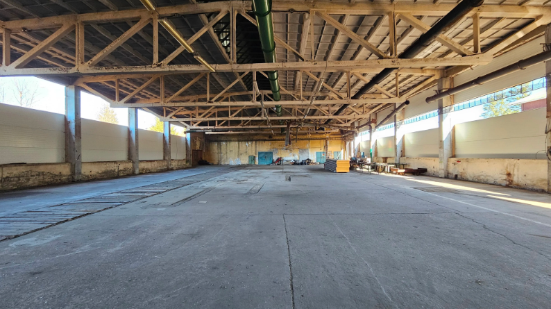 Priemyselný prevádzkový areál na predaj - 5
