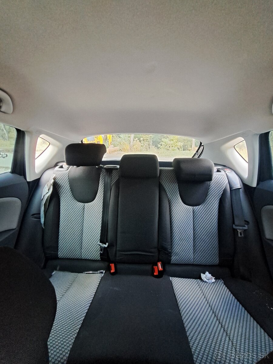 Predám SEAT Leon 1,9 TDI (77kW) rok 2008 TOP stav - 5