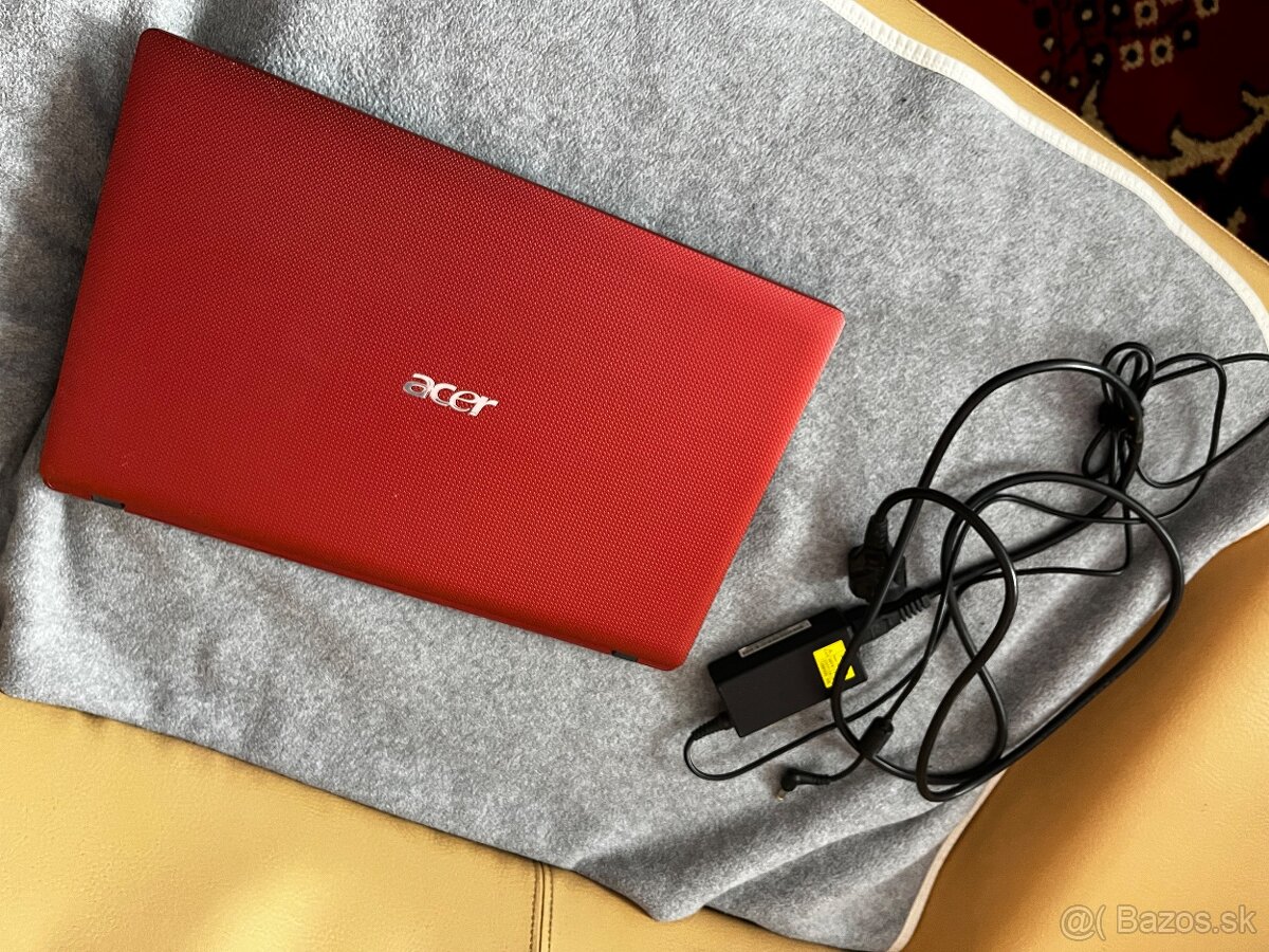 Predám notebook Acer - 5