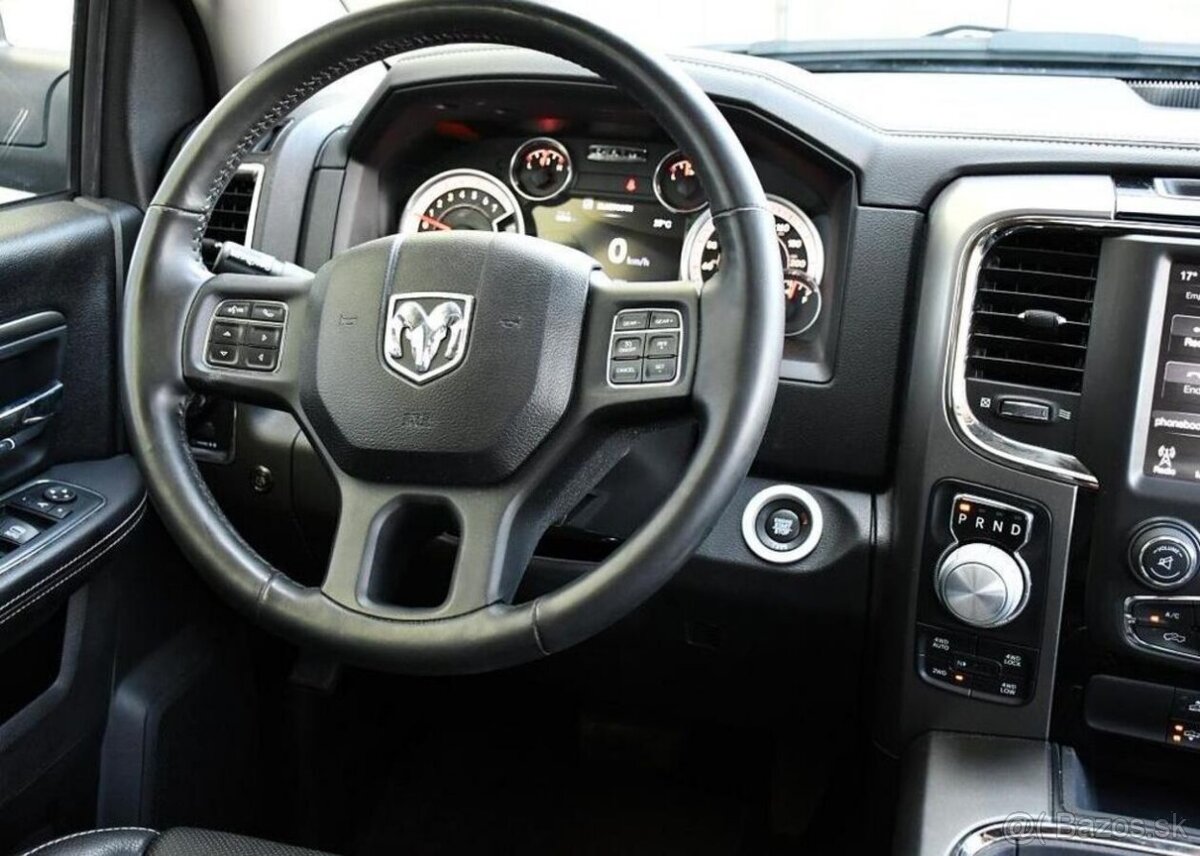 Dodge Ram 1500 5.7 V8 HEMI SPORT NAVI KAMERA 295 kw