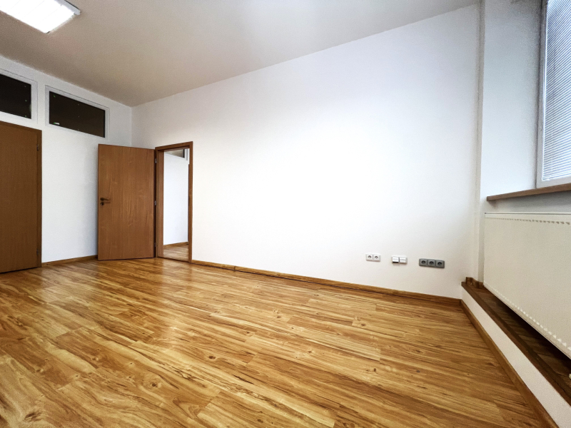 rkDOM | Prenájom priechodných kancelárií v širšom cent - 5