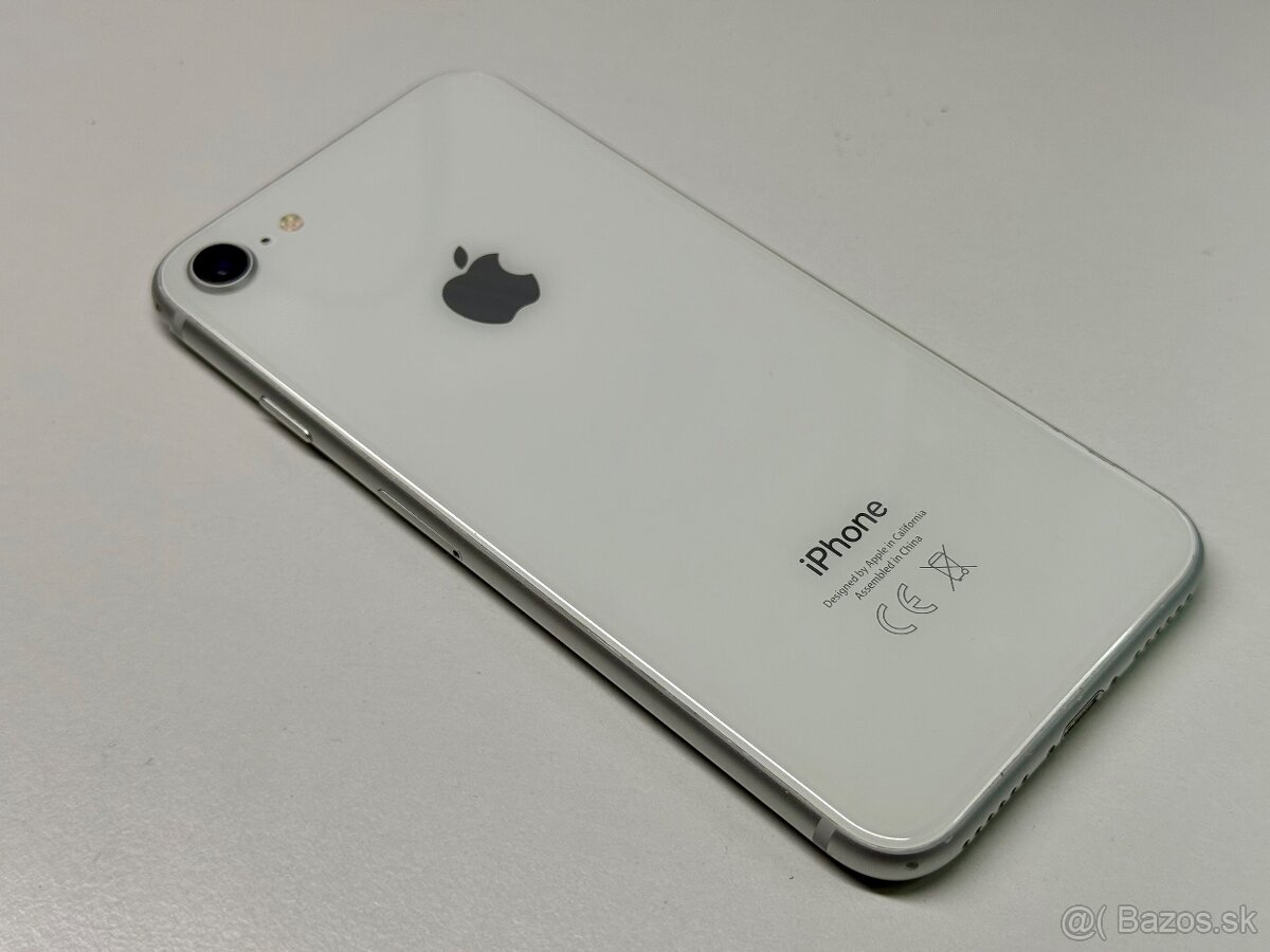 Predám Apple iPhone 8 64GB Silver - 5