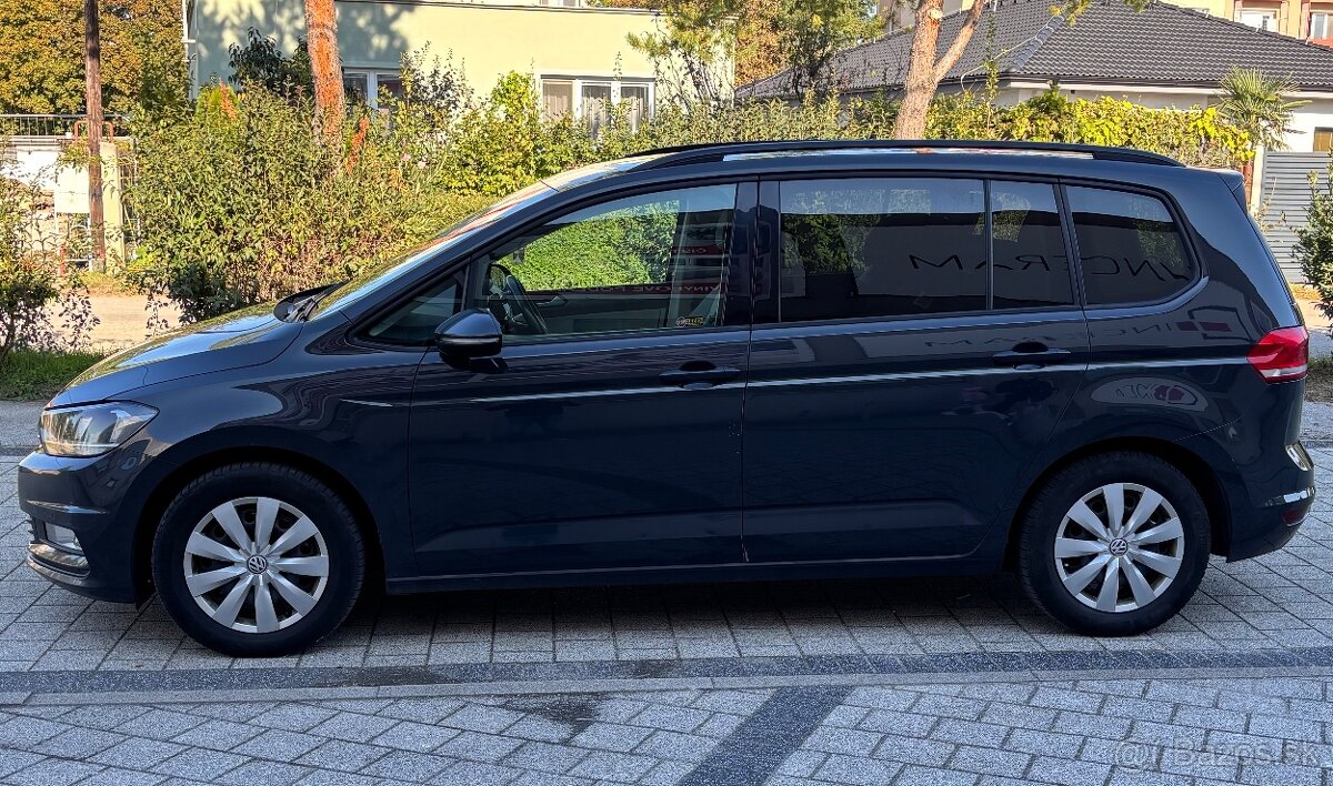 Volkswagen Touran - 5