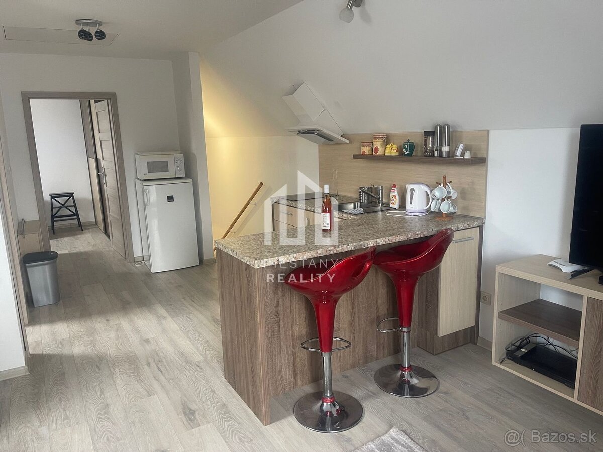 Na prenájom 2-izbový byt v dome takmer v centre, Piešťany - 5