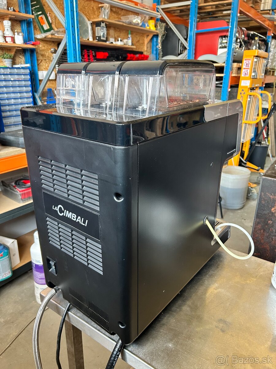 Kávovar Cimbali Q10 superautomatic - 5