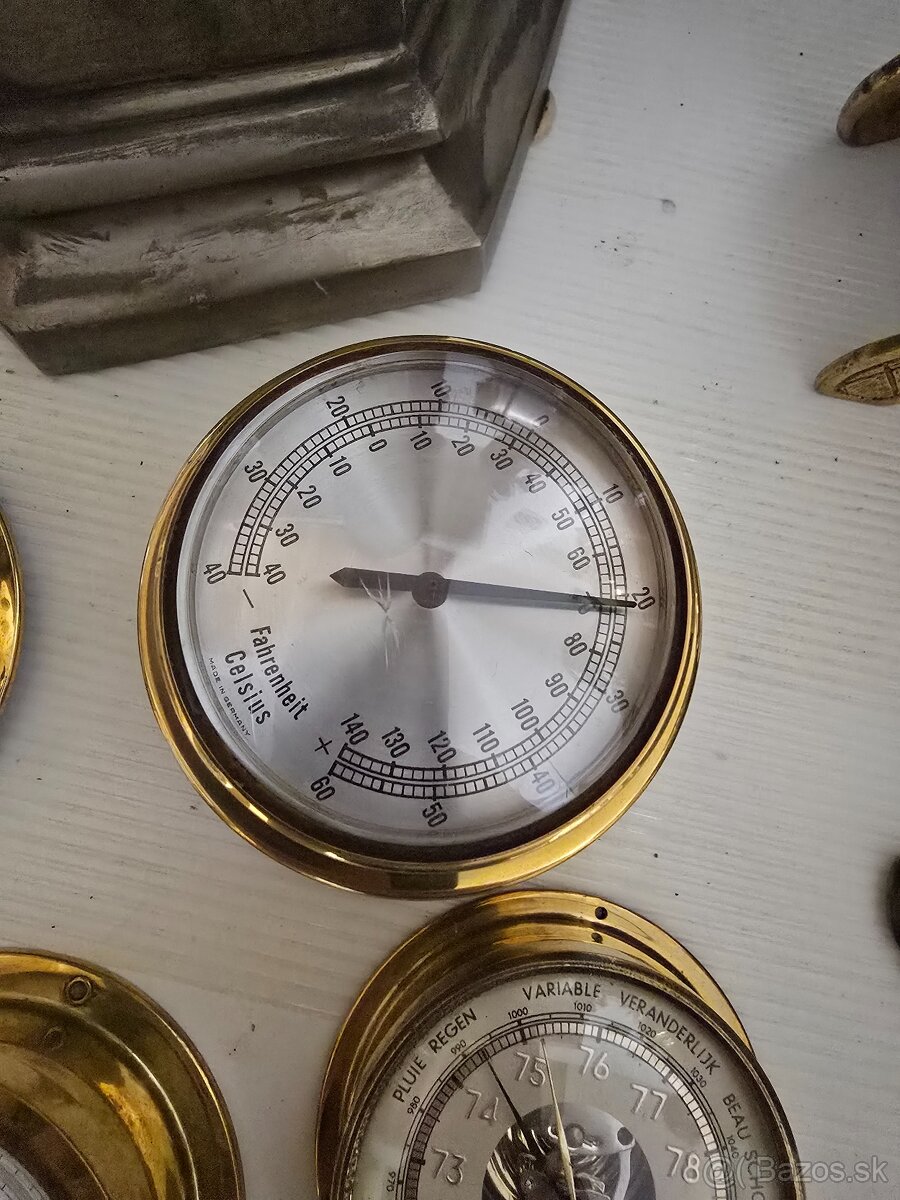 hodiny, barometer, teplomer a vlhkomer - 5