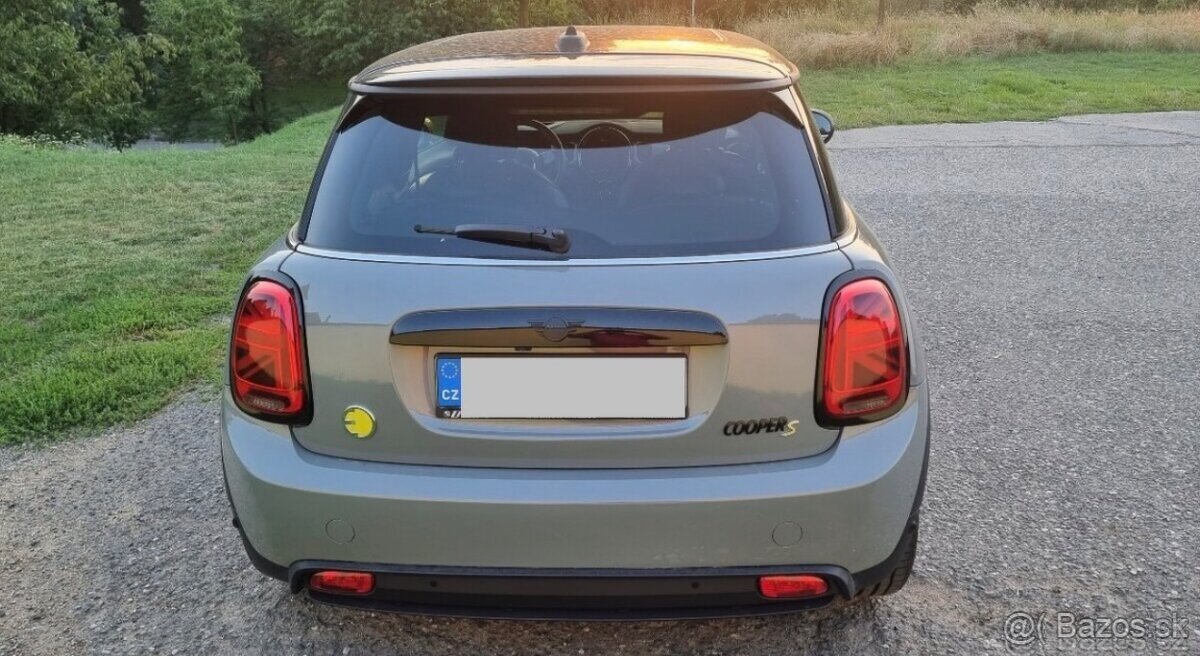 MINI Cooper SE 135kW 2022| Záruka 3/2027 | 22tkm |MAX výbava - 5