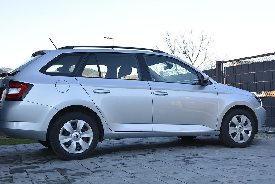 Škoda Fabia III 1,2 tsi 4 valec 81kw 6 rychl. 95 tisic km SK - 5