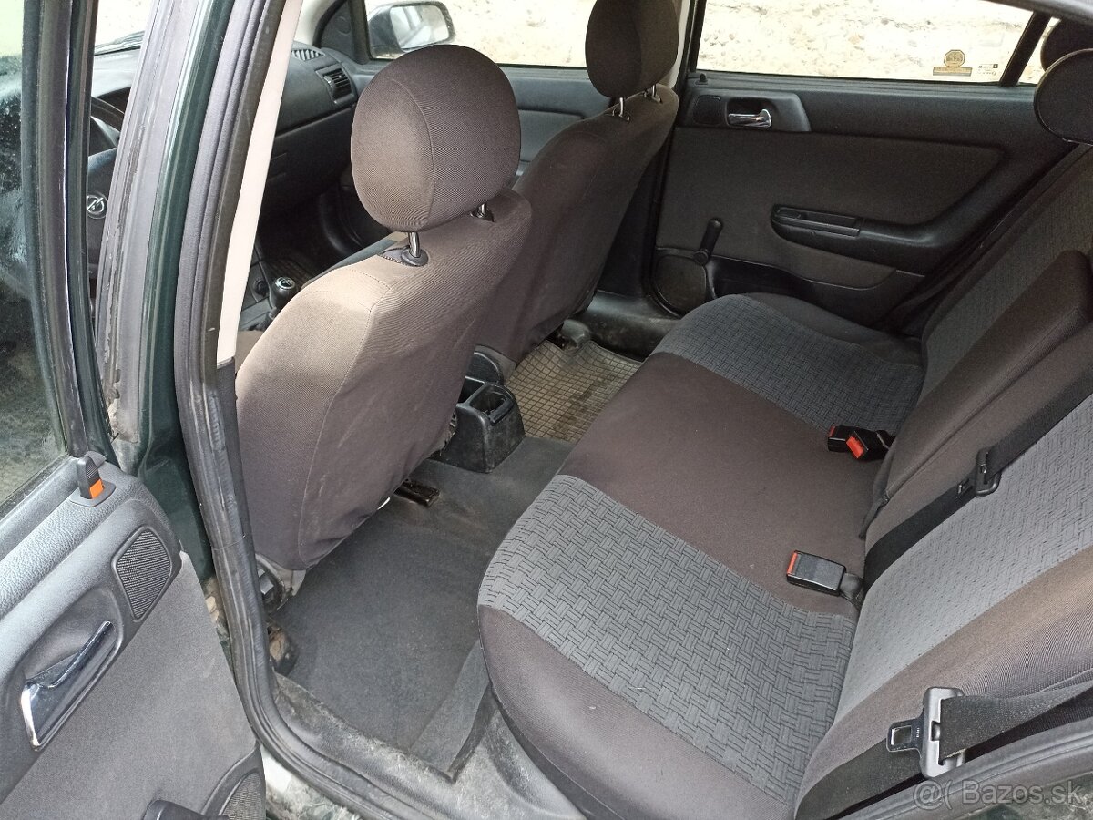 Opel Astra 1,7 D, 2003 - 5