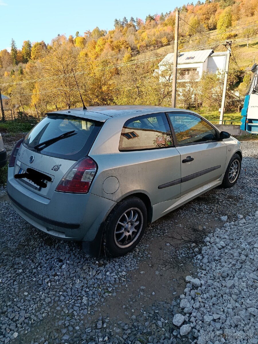 Predám Fiat Stilo - 5