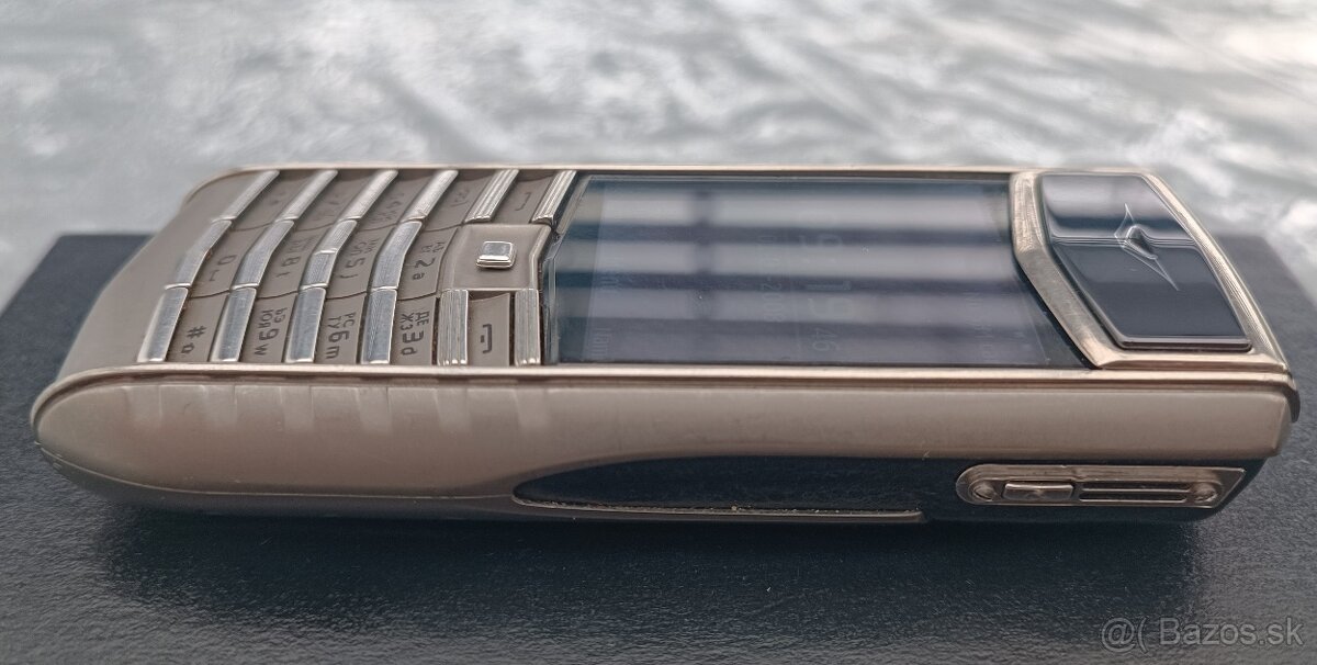 Vertu Ascent Ti – exkluzivní klenot mezi mobilními telefony - 5