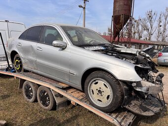 Mercedes W211 220 cdi Rozpredam - 5