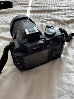 Nikon - 5