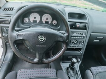 Opel ASTRA - 5