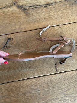 Massimo Dutti kožené sandále, nové , č 37 - 5