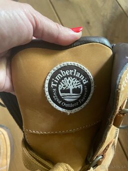 Timberland vysoké teple topanky č 39,5 - 5