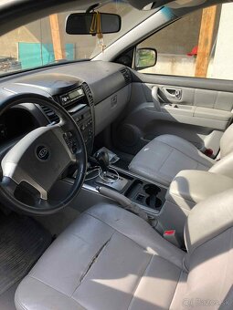 Kia Sorento - 5
