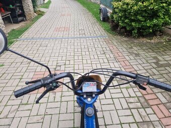 Moped Manet Korado - 5