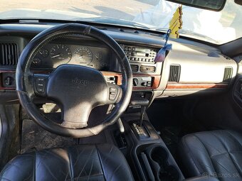 Jeep Grand Cherokee 4.0 - 5