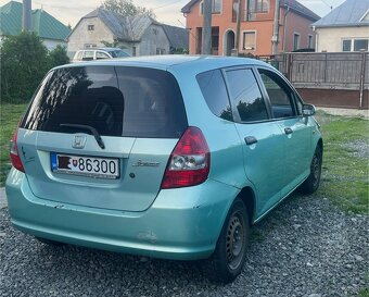 Predám Honda Jazz 1.3benzín - 5