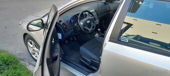 HYUNDAI i30CW 1.6CRDI 85kw 2010 - 5