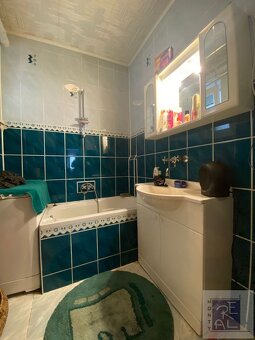NA PREDAJ 3 IZBOVÝ BYT S VÝHĽADOM NA NITRU, GARÁŽ, BALKÓNY - 5