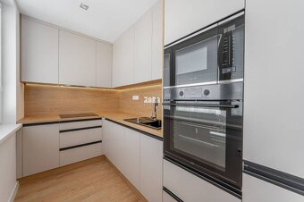 TERASA - PRAŽSKÁ, krásny 3 izb.byt nová rekonštrukcia. - 5