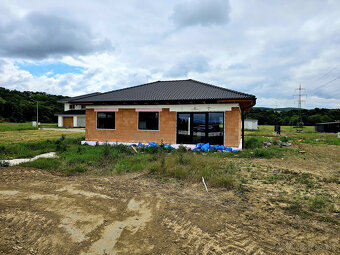 4 izbový BUNGALOV- Moravany nad Váhom DOLINKY s pozemkom 669 - 5