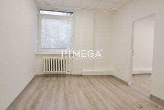 PRENÁJOM komerčného priestoru (26 m2) blízko centra Humenné - 5