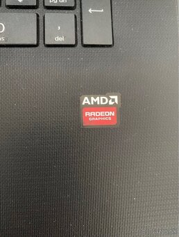HP Notebook 8gb ram 1Tb + 210 SSD - 5