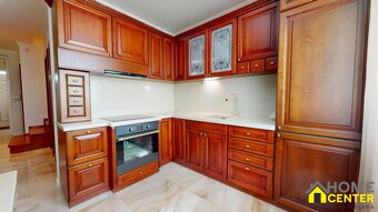 PREDAJ :  RODINNÝ DOM S BAZÉNOM, KOMÁRNO - 5