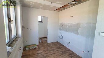 Hruboňovo - novostavba 4 izbový moderný RD kúsok od NR - 5