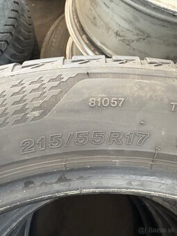 Pneu 215/55 R17 - 5