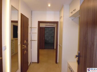 TOP ZREKONŠTRUOVANÝ+ ZARIAD. 5-izb. byt 95 m2+ loggia, vlast - 5