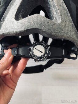 Alpina cyklistická prilba čierna - 5