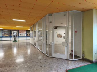 Obchodný priestor na prenájom - Ovsište, Bratislava V - 5
