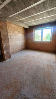 Na predaj 5 izbový rodinný dom v obci Dunajský Klátov s možn - 5