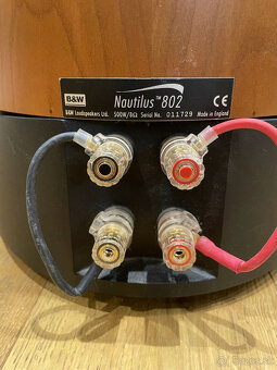 Bowers & Wilkins B&W Nautilus 802 - 5