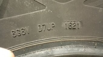 Predam letne pneu 3ks Continental 215_65_R16 - 5