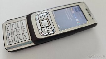 Nokia E65, Voľná na všetkých operátorov. - 5