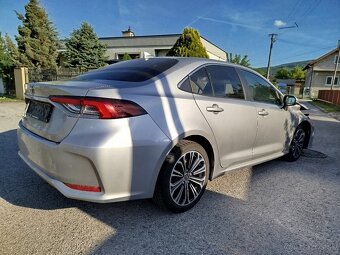 Toyota Corolla sedan 1,5i A/T r.v.2023. - 5